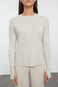 TRENDYOLMİLLA Stone Basic Finger Detailed Knitwear Top and Bottom Set - Image 3