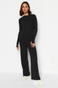 TRENDYOLMİLLA Anthracite Stone Basic Finger Detailed Knitwear Top and Bottom Set - Image 2