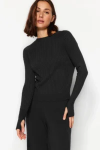 TRENDYOLMİLLA Anthracite Stone Basic Finger Detailed Knitwear Top and Bottom Set - Image 3