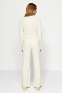 TRENDYOLMİLLA Stone Crop Finger Detailed Knitwear Top and Bottom Set - Image 6