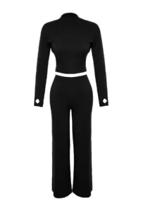 TRENDYOLMİLLA Black Crop Finger Detailed Knitwear Top and Bottom Set - Image 6
