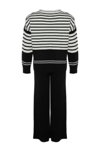 TRENDYOLMİLLA Black Wide Pattern Color Blocked Knitwear Top and Bottom Set - Image 8
