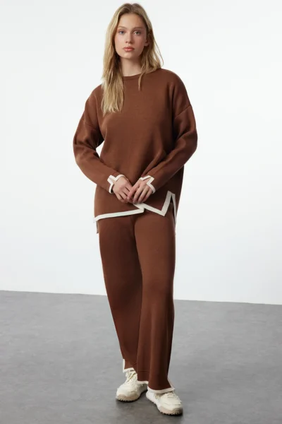 TWOAW24AU00062-BROWN_1