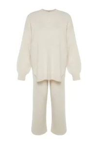 TRENDYOLMİLLA Beige Wide Pattern Balloon Sleeve Knitwear Top and Bottom Set - Image 7