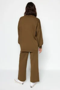 TRENDYOLMİLLA Khaki Wide Pattern Balloon Sleeve Knitwear Top and Bottom Set - Image 6