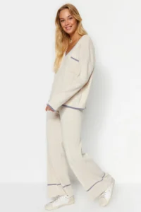TRENDYOLMİLLA Beige Wide Pattern Hairy Yarn Knitwear Top and Bottom Set
