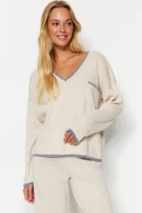 TRENDYOLMİLLA Beige Wide Pattern Hairy Yarn Knitwear Top and Bottom Set - Image 3