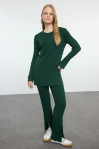 TRENDYOLMİLLA Emerald Green slit Knitwear Top and Bottom Set