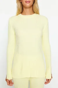TRENDYOLMİLLA Yellow slit Knitwear Top and Bottom Set - Image 5