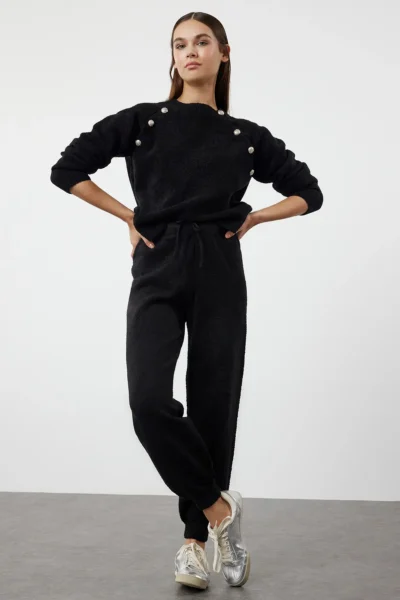 TWOAW24AU00105-BLACK_1