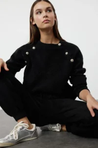 TRENDYOLMİLLA Black Boucle Thread Textured Button Detailed Knitwear Top and Bottom Set - Image 2