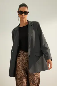 TRENDYOLMİLLA Anthracite Premium Oversized Lined Weaving Blazer Jacket - Image 3