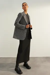 TRENDYOLMİLLA Gray Premium Wool Look Regular Lined Weaving Plaid Blazer Jacket - Image 6