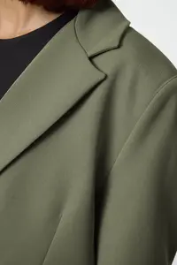 TRENDYOLMİLLA Light Khaki Oversized Weaving Blazer Jacket - Image 2
