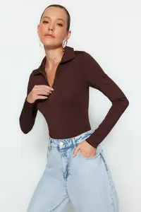 TRENDYOLMİLLA Brown Zipper Collar Detailed Bottom snaps Flexible Knitting Bodysuit .D.00005