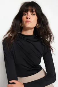 TRENDYOLMİLLA Black Ruffle Detailed Dog collar snaps Flexible Knitting Bodysuit .D.00014 - Image 2