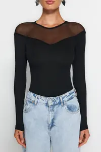 TRENDYOLMİLLA Black slim Tulle Detailed Heart Collar Bottom snaps Ribbed Flexible Knitting Bodysuit .D.00019 - Image 4