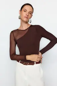 TRENDYOLMİLLA Brown Tulle Detailed snaps Flexible Knitting Bodysuit .D.00021