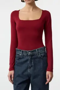 TRENDYOLMİLLA Burgundy Fitted Square Neck Bottom snaps Knitting Bodysuit .D.00062 - Image 4