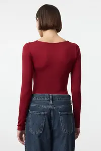 TRENDYOLMİLLA Burgundy Fitted Square Neck Bottom snaps Knitting Bodysuit .D.00062 - Image 5