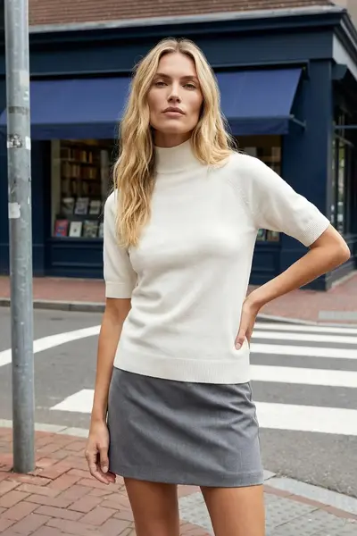 TRENDYOLMİLLA Ecru Mercerized Look Premium Yarn/Special Yarn Basic Thin Knitwear Blouse