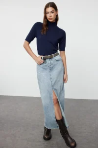 TRENDYOLMİLLA Navy Blue Mercerized Look Premium Yarn/Special Yarn Basic Thin Knitwear Blouse - Image 3