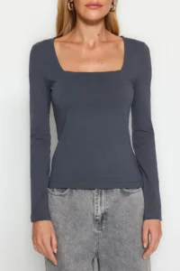 TRENDYOLMİLLA Anthracite Cotton Square Neck Regular Fit Knitting Blouse - Image 3