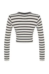 TRENDYOLMİLLA Black Striped Viscous Soft Fabric Fitted Crop Flexible Knitting Blouse - Image 12