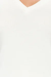 TRENDYOLMİLLA Ecru Soft Fabric V-neck Fitted Flexible Knitting Blouse - Image 4