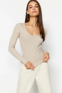 TRENDYOLMİLLA Burgundy-Stone 2 Sets Pack V-neck Fitted Cotton Flexible Knitting Blouse - Image 10