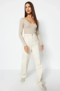 TRENDYOLMİLLA Burgundy-Stone 2 Sets Pack V-neck Fitted Cotton Flexible Knitting Blouse - Image 11