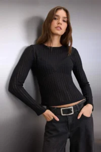 TRENDYOLMİLLA Black Transparan Knitwear look Material Regular Size Crew Neck Knitting Blouse - Image 2