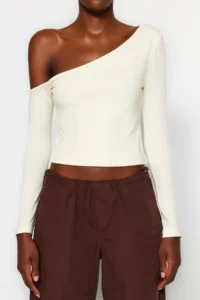 TRENDYOLMİLLA Stone One Shoulder Cotton Flexible Fitted Crop Knitting Blouse - Image 5