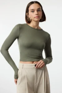 TRENDYOLMİLLA Khaki Viscose Crew Neck Crop Flexible Knitting Blouse - Image 2