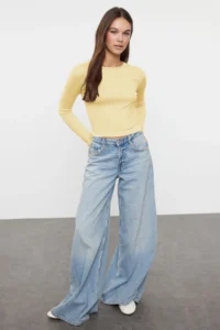 TRENDYOLMİLLA Yellow Viscose Crew Neck Crop Flexible Knitting Blouse - Image 2