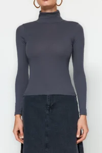 TRENDYOLMİLLA Anthracite Soft Fabric Turtleneck Fitted Flexible Knitting Blouse - Image 4