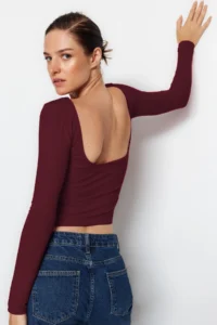 TRENDYOLMİLLA Dark Burgundy Cotton Low-cut back Fitted Flexible Knitting Blouse