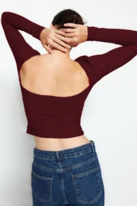 TRENDYOLMİLLA Dark Burgundy Cotton Low-cut back Fitted Flexible Knitting Blouse - Image 5