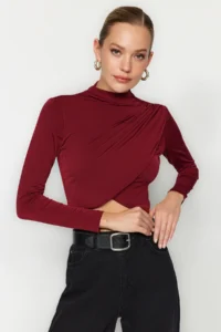 TRENDYOLMİLLA Burgundy Dog collar Draped Body-fitting Flexible Knitting Crop Blouse - Image 3