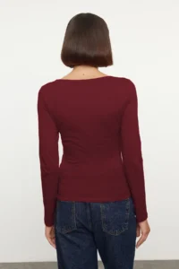 TRENDYOLMİLLA Burgundy Cotton Boat Neck Fitted Flexible Blouse - Image 4