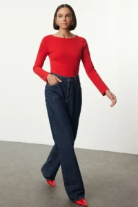 TRENDYOLMİLLA Rejection Cotton Boat Neck Fitted Flexible Blouse