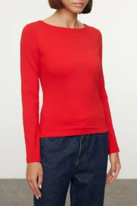 TRENDYOLMİLLA Rejection Cotton Boat Neck Fitted Flexible Blouse - Image 3