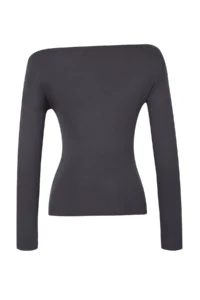 TRENDYOLMİLLA Anthracite Plain Soft Fabric Fitted Boat Neck Knitting Blouse - Image 7