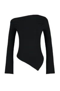 TRENDYOLMİLLA Black Drapeli Boat Neck Asymmetric Flexible Long Sleeve Knitting Blouse - Image 11