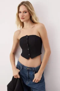 TRENDYOLMİLLA Black Strapless Button Detailed Crop Weaving Blouse - Image 2