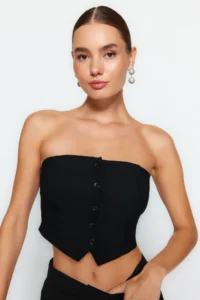 TRENDYOLMİLLA Black Strapless Button Detailed Crop Weaving Blouse - Image 9