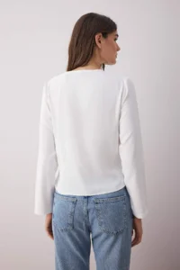 TRENDYOLMİLLA Ecru Double breasted Satin Weaving Blouse - Image 4