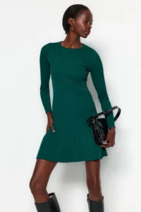 TRENDYOLMİLLA Emerald Green Mini pleated Knit Dress - Image 3