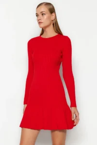 TRENDYOLMİLLA Rejection Mini pleated Knit Dress - Image 3