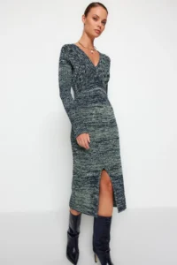 TRENDYOLMİLLA Green Midi Knitwear gradient Dress - Image 2